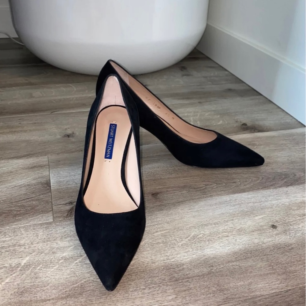 NWT Stuart Weitzman Black Suede Pump